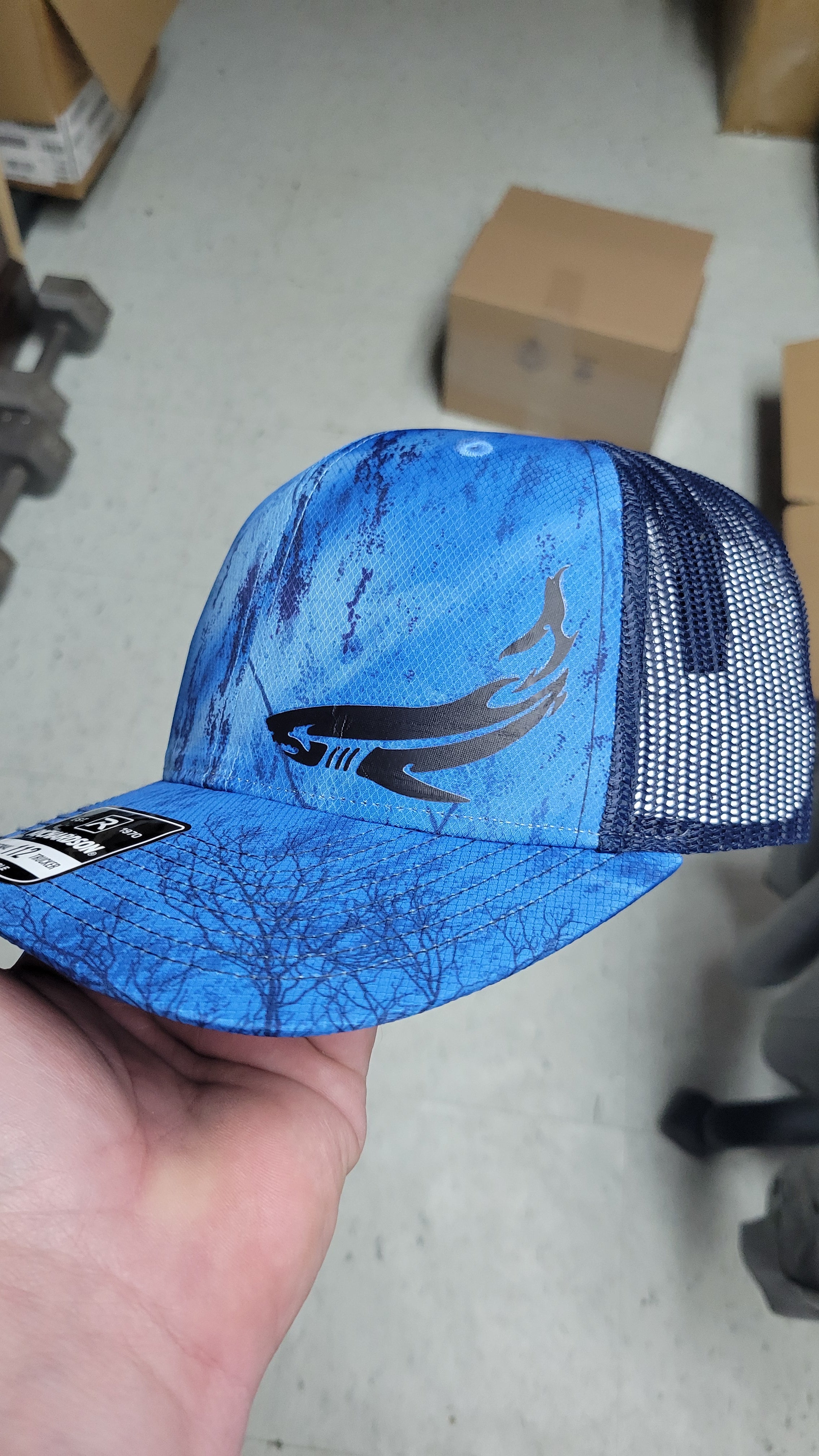 Snapback Shark LoGo Hat.